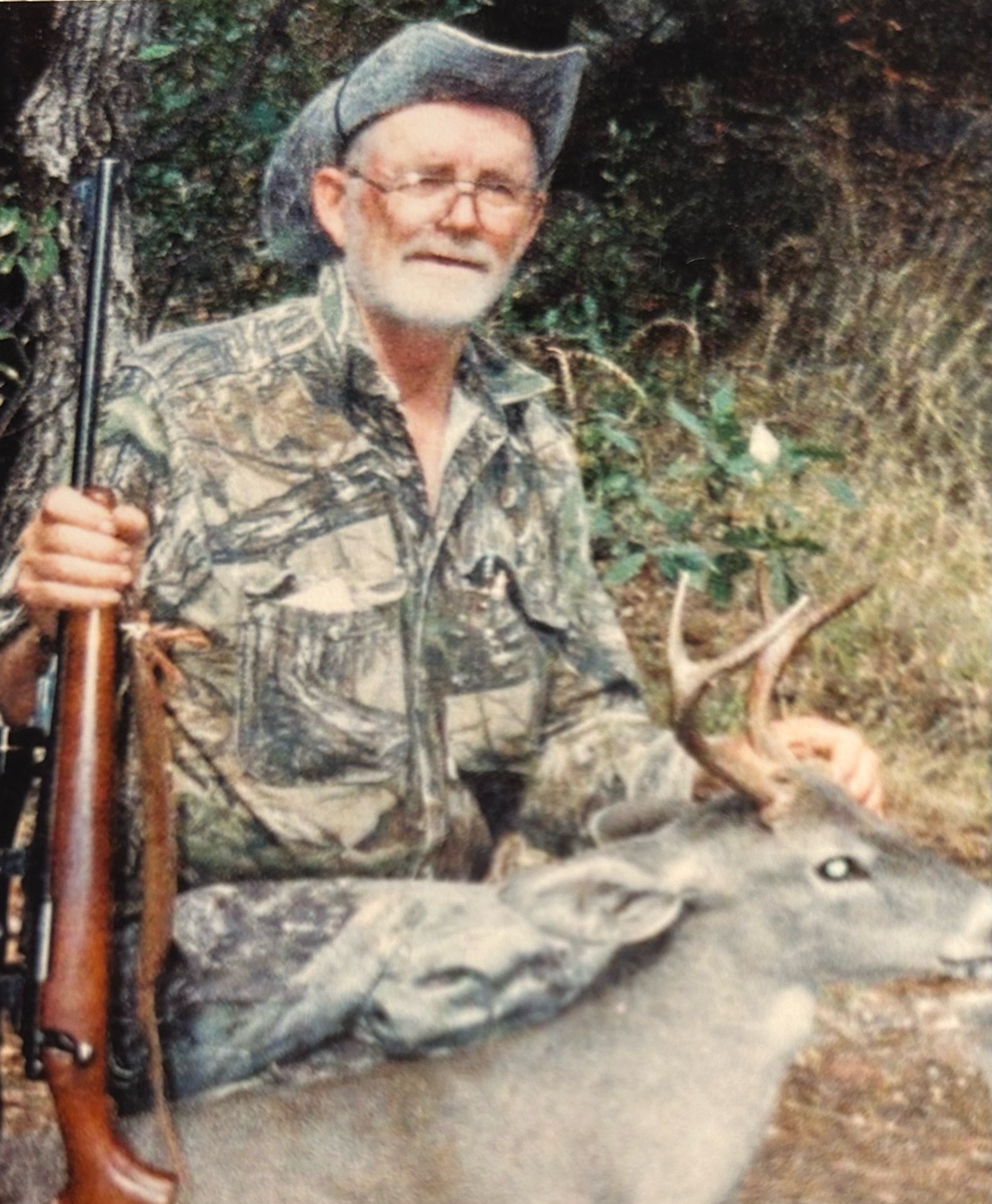 Louis Fredrick Peterson obituary photo