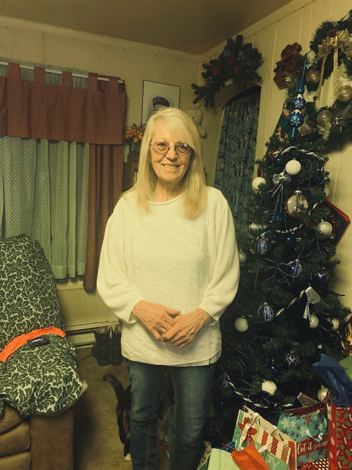 Linda Lou Leonard obituary photo