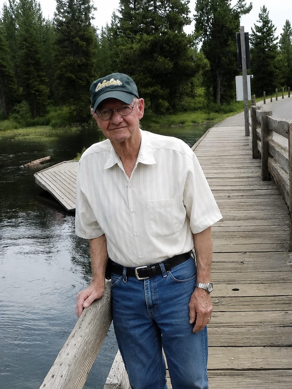 Elden "Arlyn" Tanner obituary photo