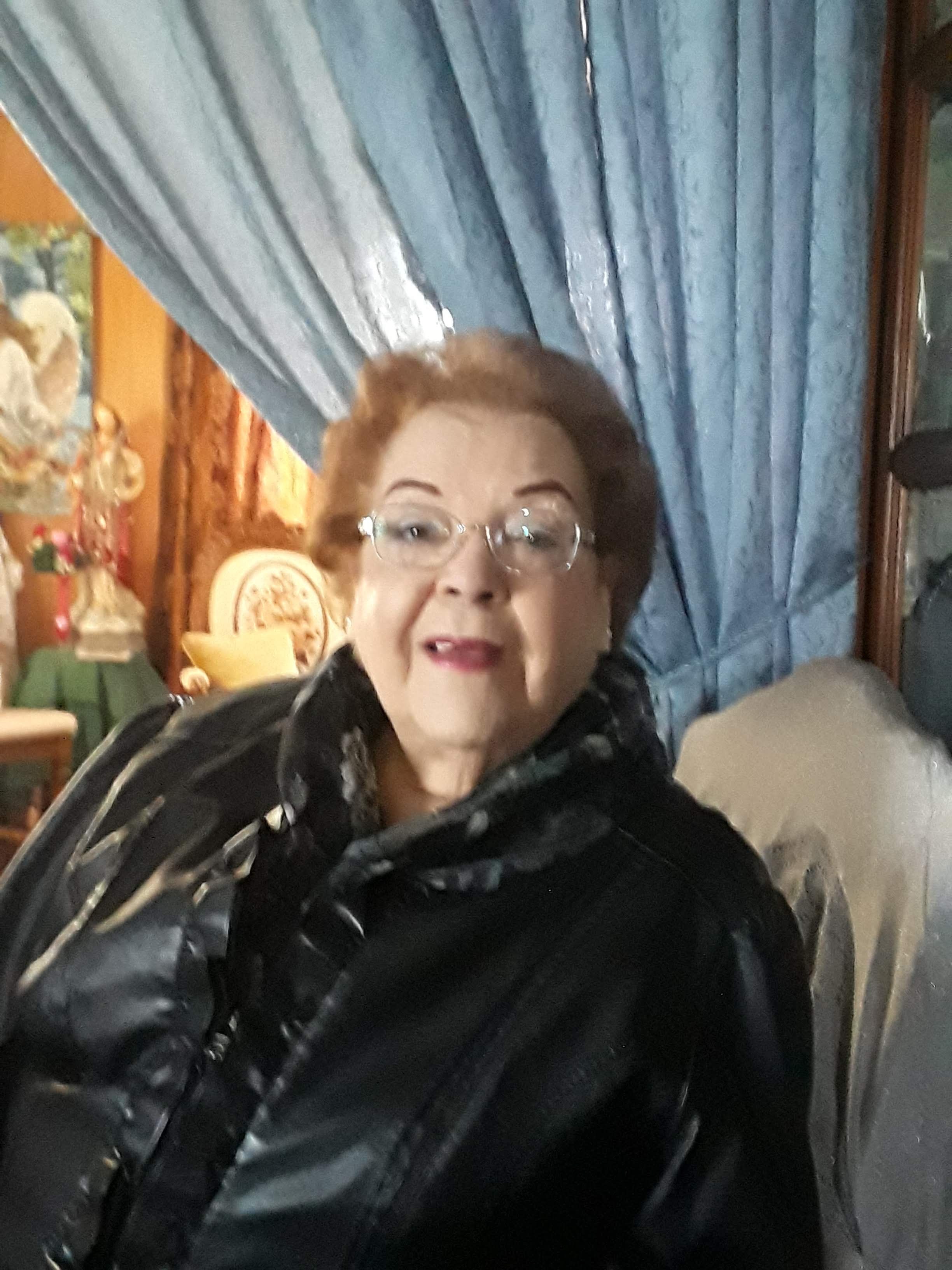 Romelia Castro Santos obituary photo